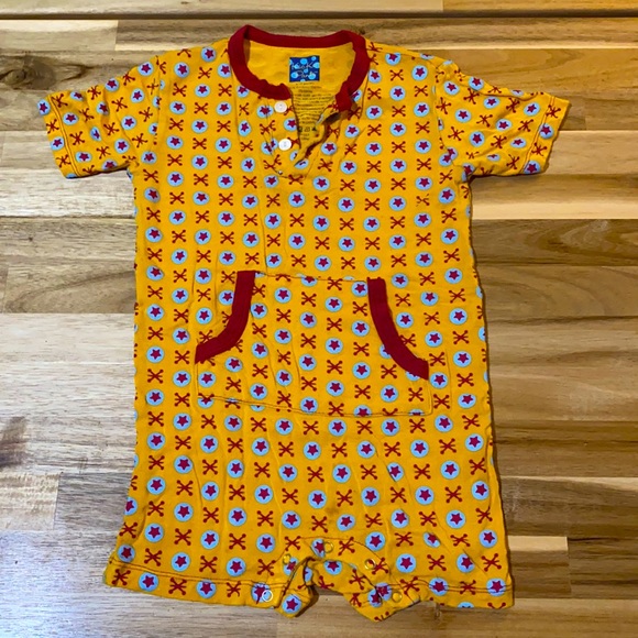 Kickee Pants Other - 💛Kickee Pants Onesie💛